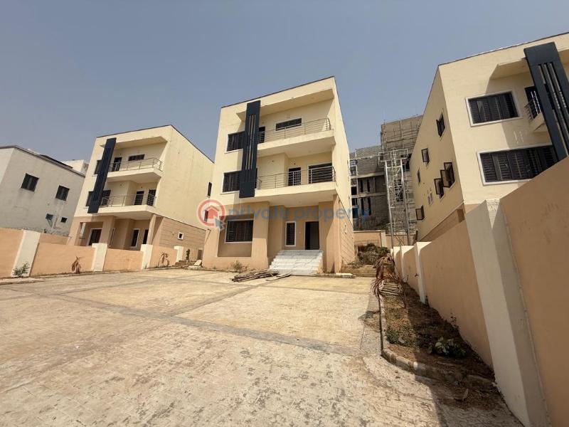 5 bedroom House For Sale Guzape Abuja Phase 1  - 0