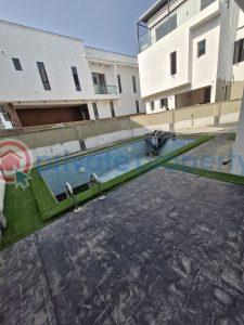 5 bedroom Detached Duplex For Sale Chevron Drive Lekki Lagos - 4