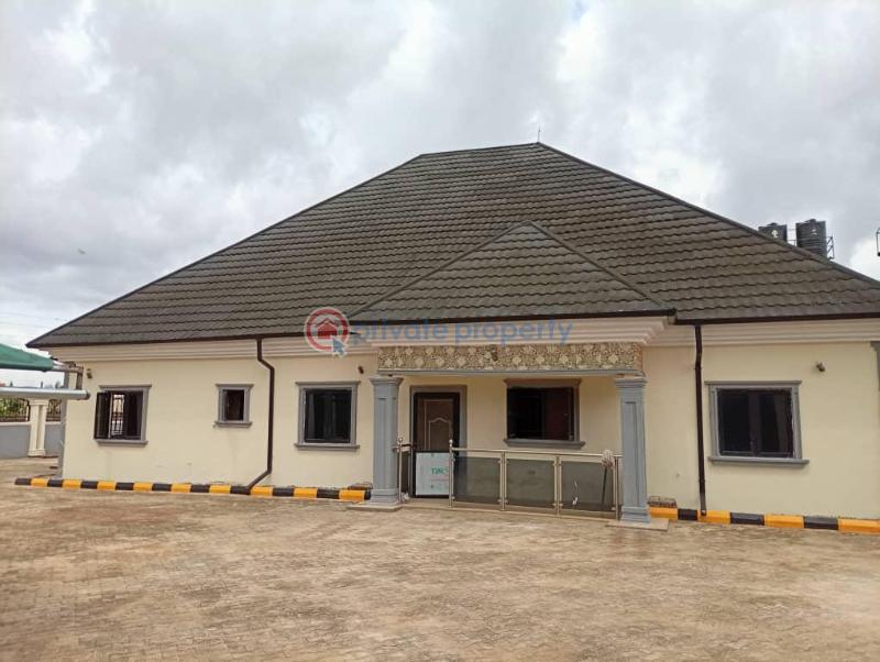 5 bedroom Detached Bungalow For Sale At Iriri Off Airport Road Just 1 Minute Drive From The New Npdc Headquarters Other Access Is Tru Abuja Quarters At 2nd Ugbor Gra Benin Benin Edo