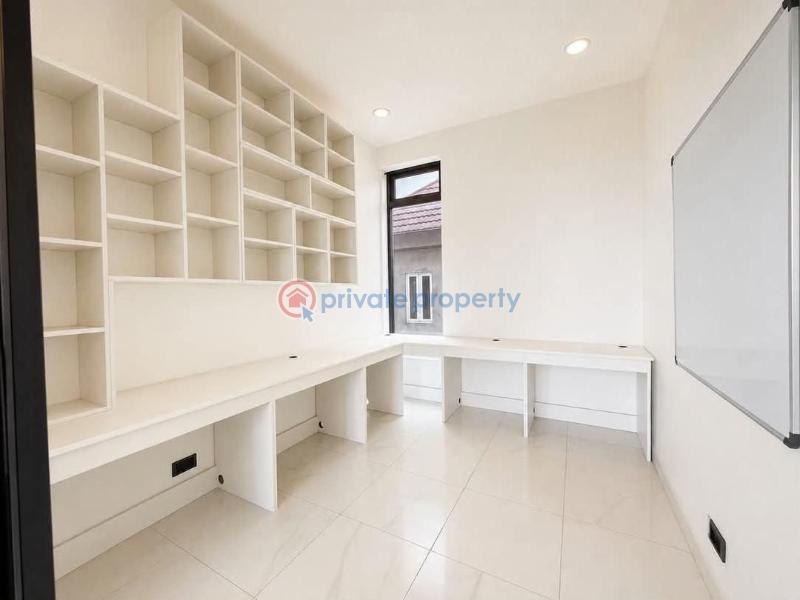 5 bedroom Duplex For Rent Pinnock Beach Osapa Osapa Lekki Lagos - 2