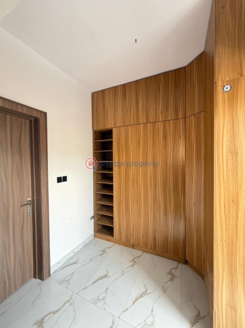 5 bedroom Detached Duplex For Sale Omole Phase 2 Ojodu Lagos - 11