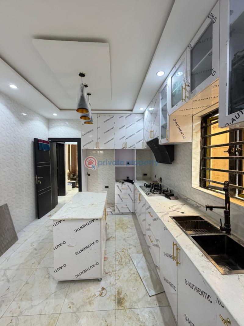 5 bedroom Detached Duplex For Sale Magodo GRA Phase 1 Ojodu Lagos - 3