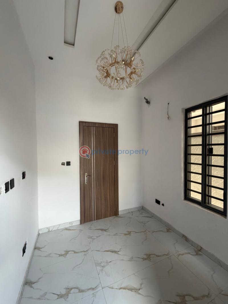 5 bedroom Detached Duplex For Sale Omole Phase 2 Ojodu Lagos - 1
