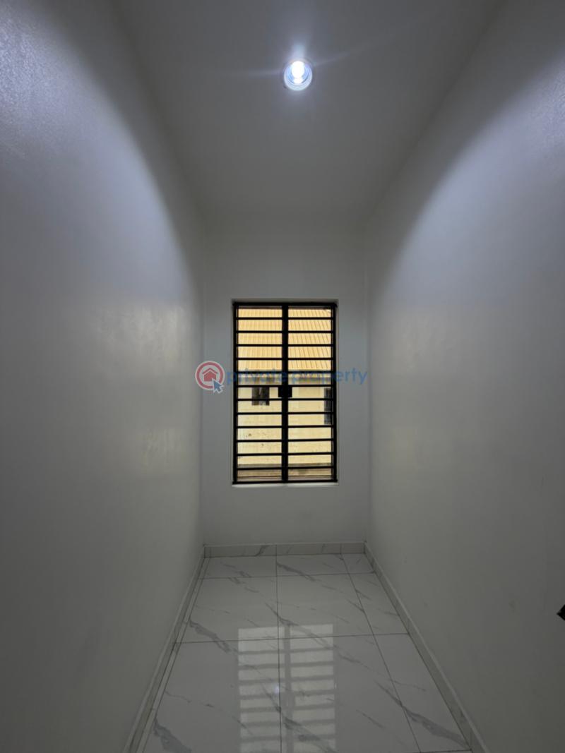 5 bedroom Detached Duplex For Sale Omole Phase 1 Ojodu Lagos - 11