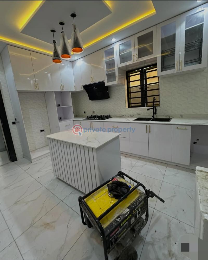 5 bedroom Detached Duplex For Sale Magodo GRA Phase 1 Ojodu Lagos - 3