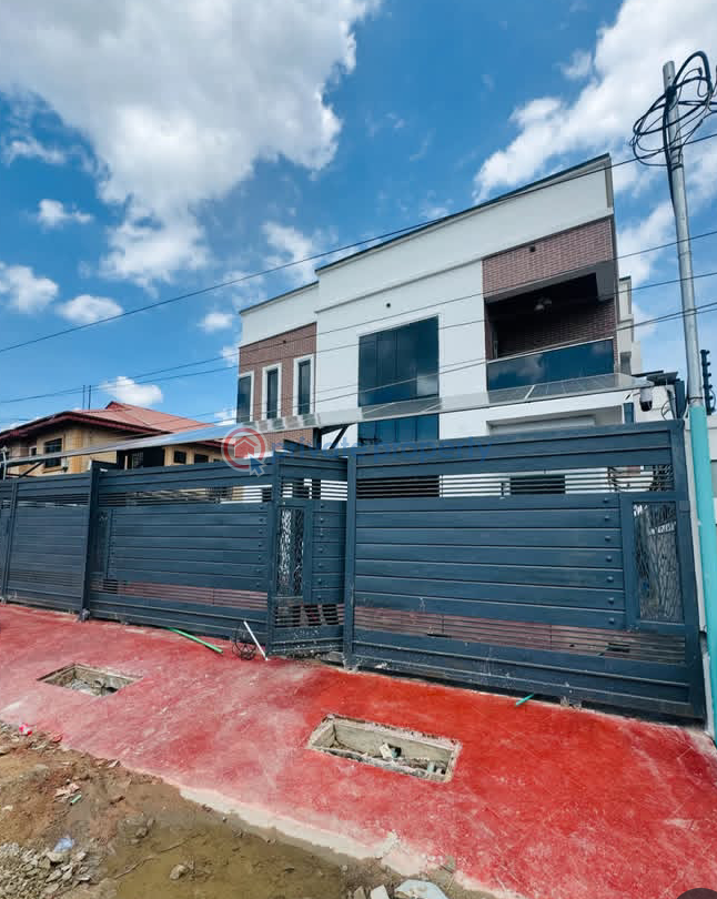 5 bedroom Detached Duplex For Sale Gbagada Central Gbagada Lagos - 1