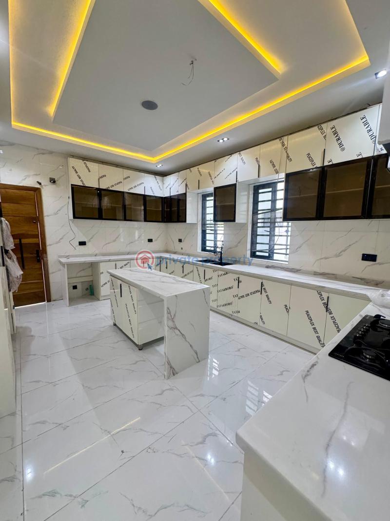 5 bedroom Detached Duplex For Sale Mobil Road Ikota Extension Lekki Lagos - 3