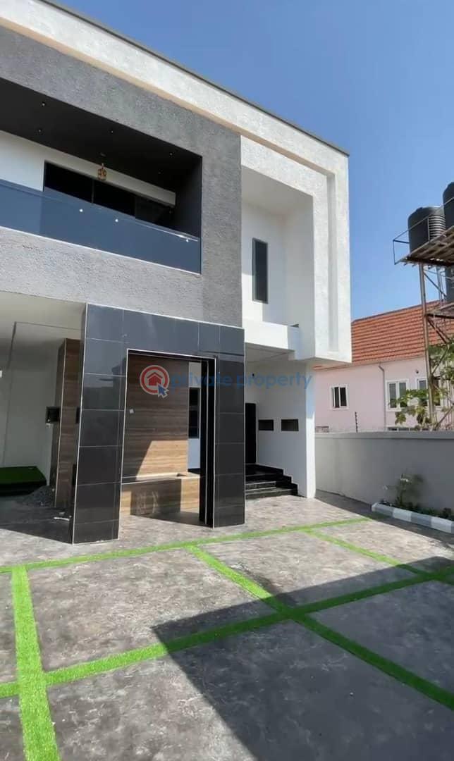 5 bedroom Detached Duplex For Sale Wtc Estate Enugu Area  - 1