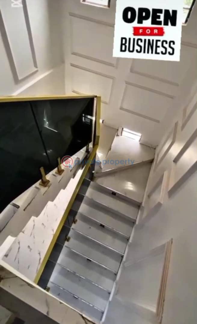 5 bedroom Detached Duplex For Sale Amaechi By Centenary Enugu Area  - 8