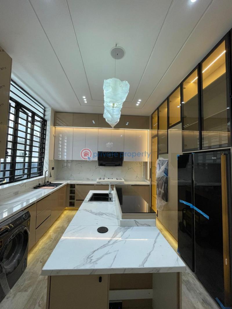 5 bedroom Detached Duplex For Sale Ikota Lekki Lagos - 11
