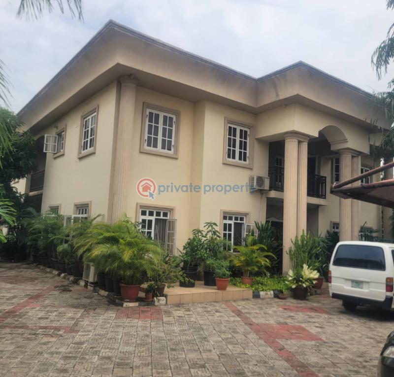 5 bedrooms iconic mansion with a classic penthouse plus a separate block of flats Penthouse For Sale Shonibare Estate Maryland Ikeja Lagos