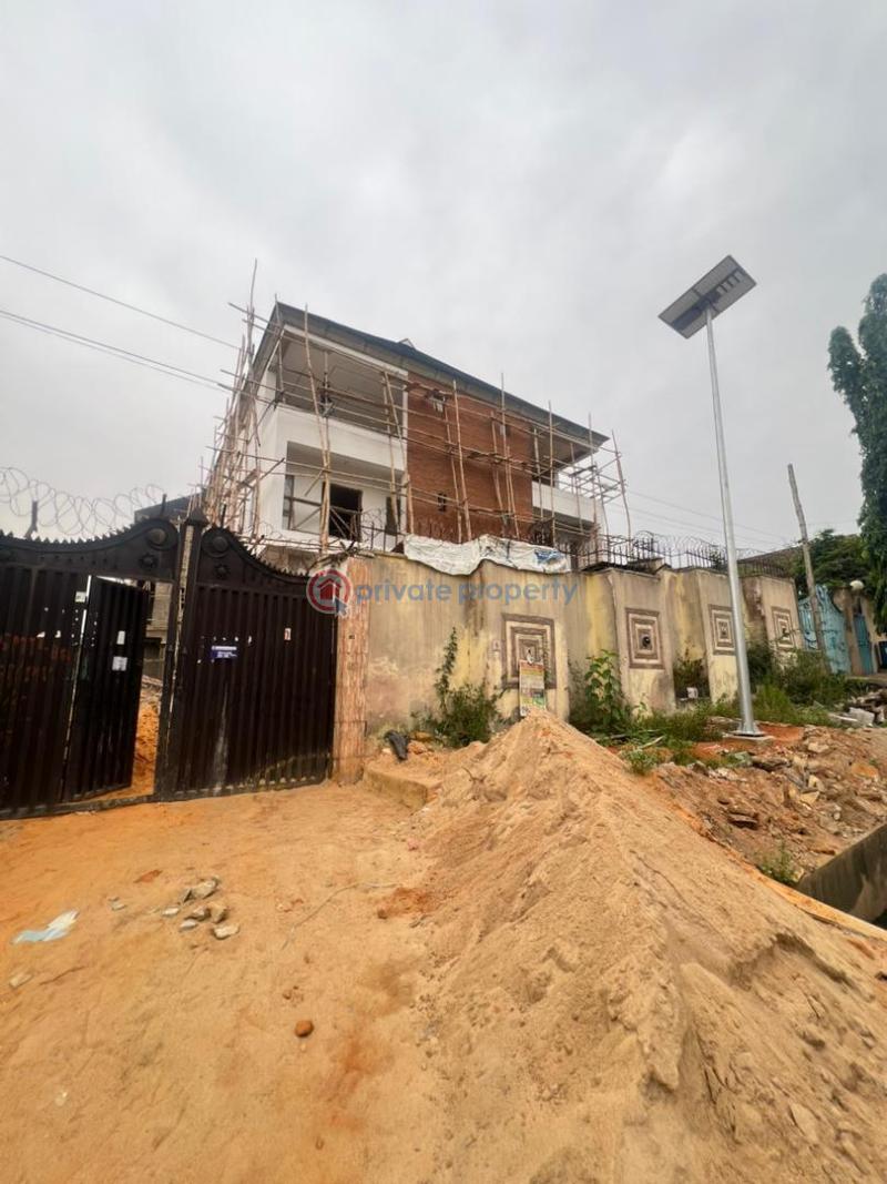 5 bedroom Detached Duplex For Sale G.r.a Phase 1 Magodo Kosofe/Ikosi Lagos - 9