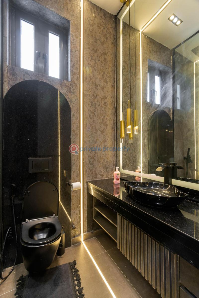 5 bedrooms semi detached terrance - 2 5 bedroom Self Contain Short let Off Admiralty Way Lekki Phase 1 Lagos - 2