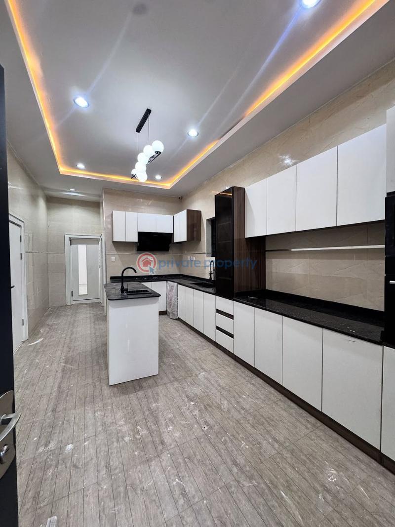 7 bedroom Detached Duplex For Sale Dakwo Abuja Phase 3  - 4