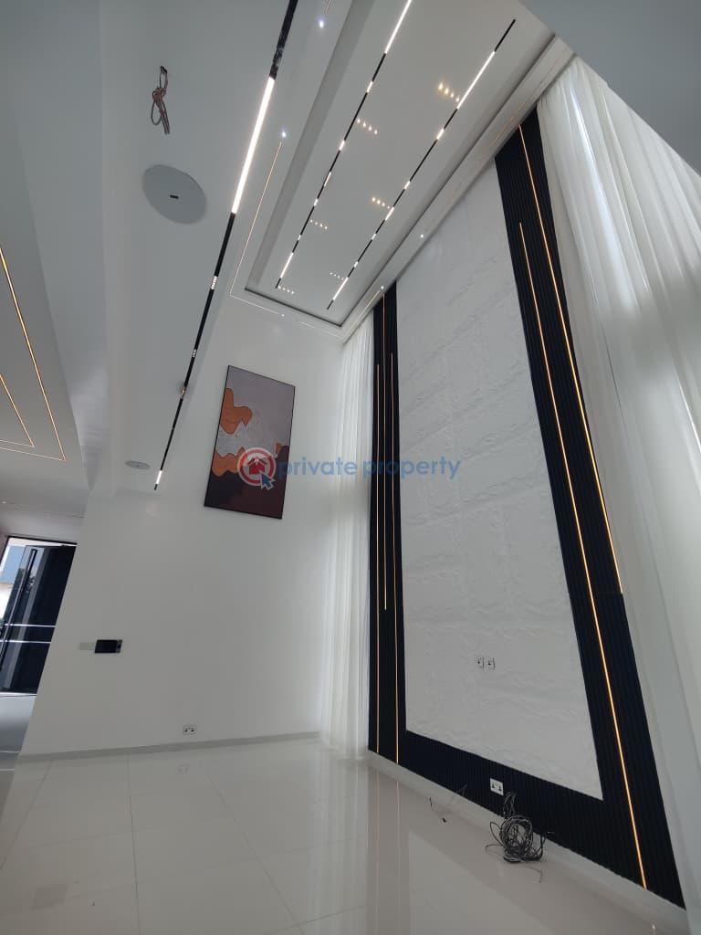 5 en-suite bedrooms - 16 5 bedroom Detached Duplex For Sale Jakande Lekki Lagos - 16