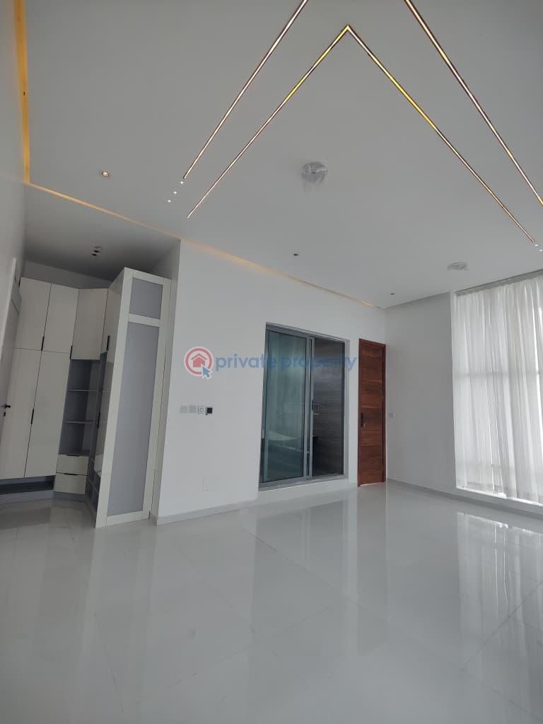 5 en-suite bedrooms - 22 5 bedroom Detached Duplex For Sale Jakande Lekki Lagos - 22