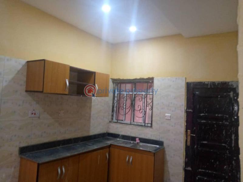 3 bedroom Block Of Flats For Sale Alaaka, Elebu Area Off Akala Express Way Ibadan Oyo - 4