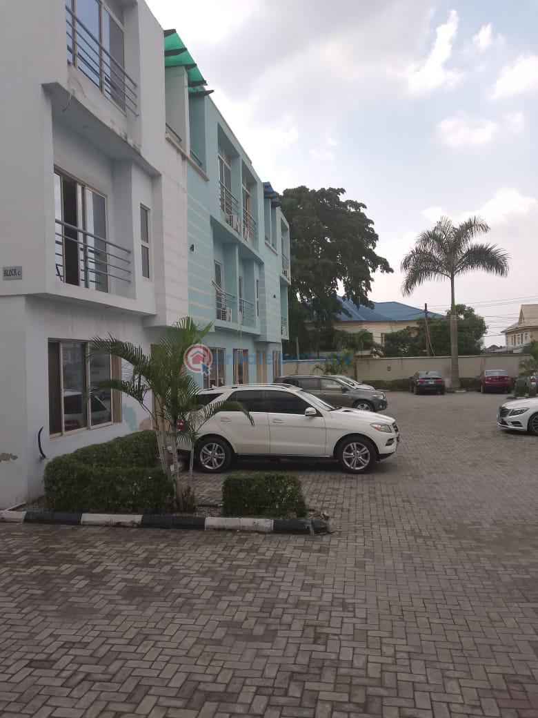 4 bedroom Terrace For Rent Ikeja GRA Lagos - 12
