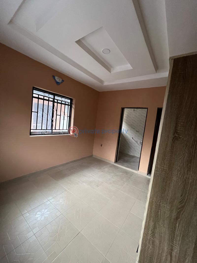 2 bedroom Block Of Flats For Sale Adebomi Ayegun Oleyo Off Akala Express Ibadan Oyo - 4