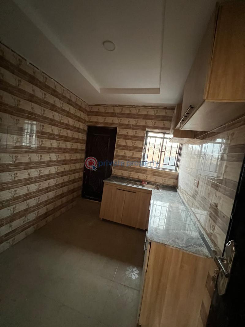 2 bedroom Block Of Flats For Sale Adebomi Ayegun Oleyo Off Akala Express Ibadan Oyo - 2