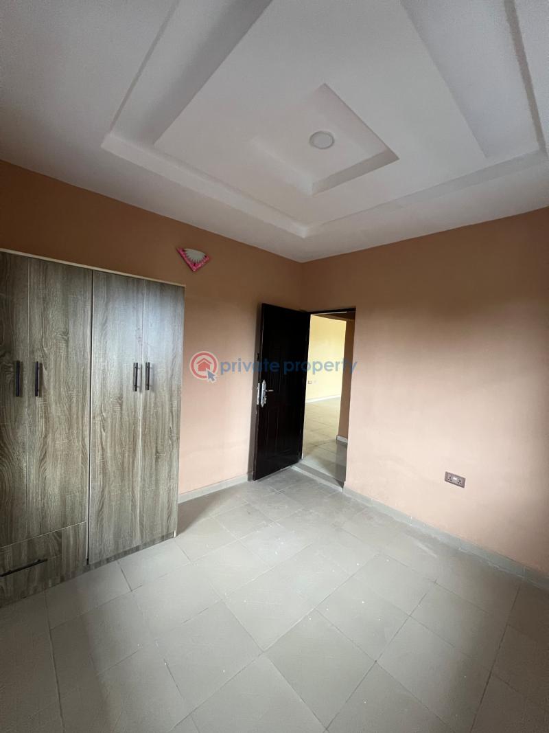 2 bedroom Block Of Flats For Sale Adebomi Ayegun Oleyo Off Akala Express Ibadan Oyo - 1