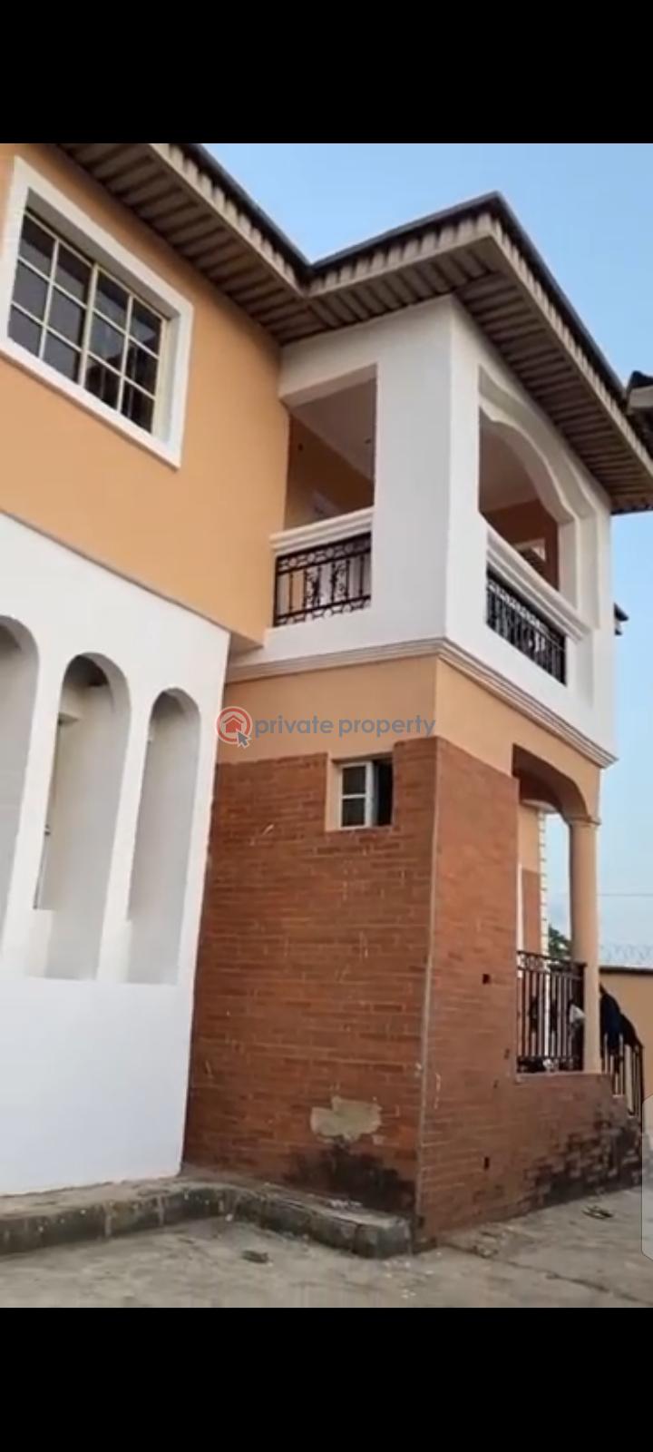 House For Sale Eyita, Ojokoro, Ikorodu, Lagos. Ikorodu Lagos - 1