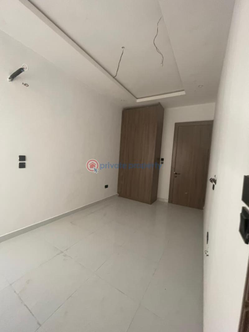 2 bedroom Block Of Flats For Sale Estate, Freedom Way Lekki Lekki Phase 1 Lagos - 5