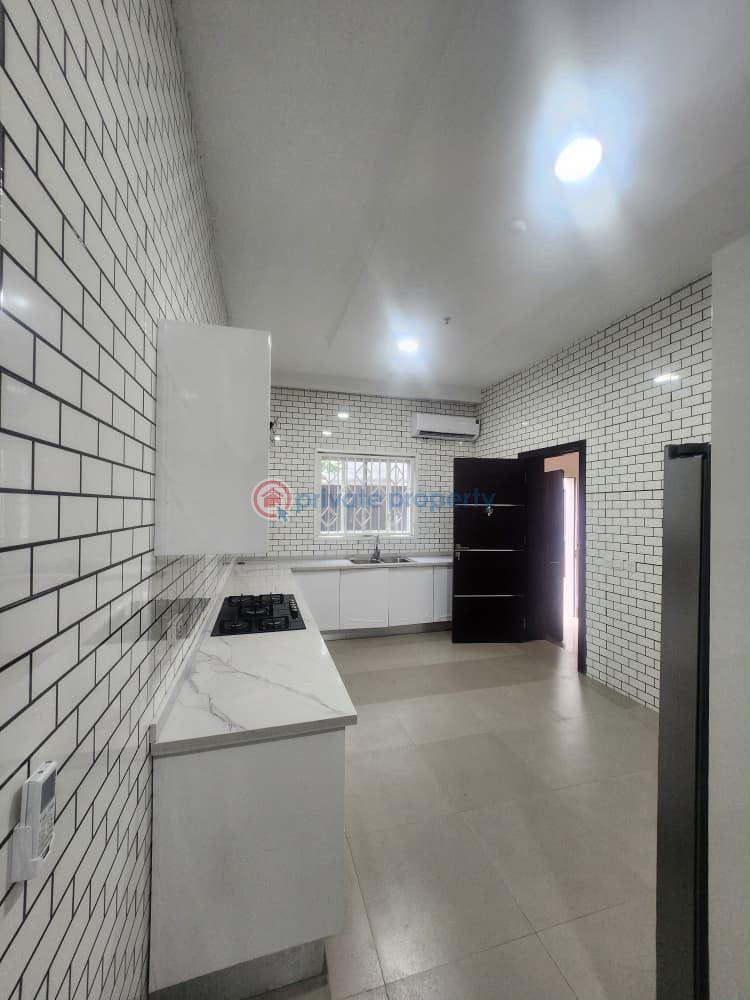 3 bedroom Block Of Flats For Rent Oroke Drive Ikoyi Lagos - 1