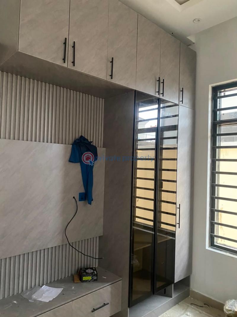 5 bedroom Detached Duplex For Sale Muyibat Oyefusi Street Omole Phase 1 Ojodu Lagos - 12