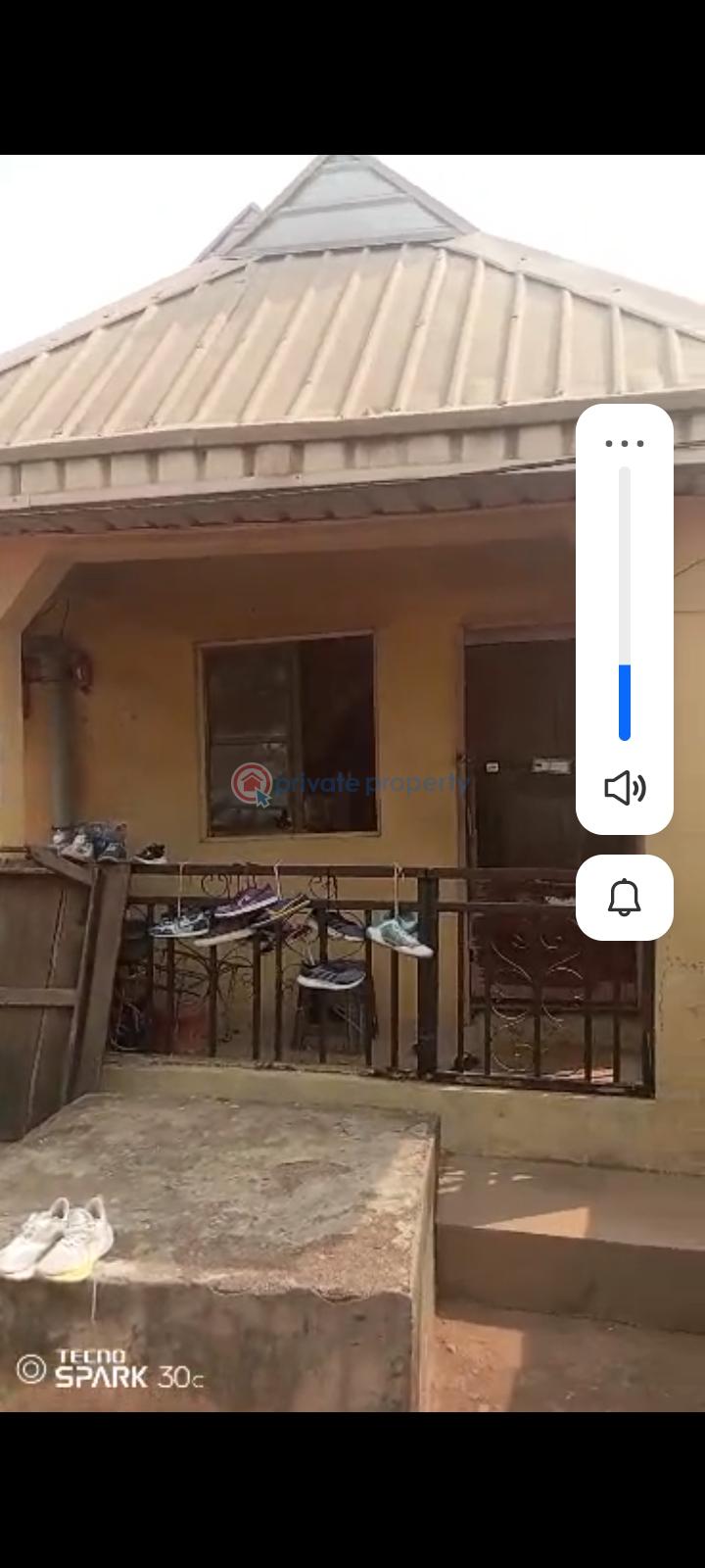Bungalow For Sale Iyana Musa Bus Stop Asolo Agric Ikorodu Agric Ikorodu Lagos - 1
