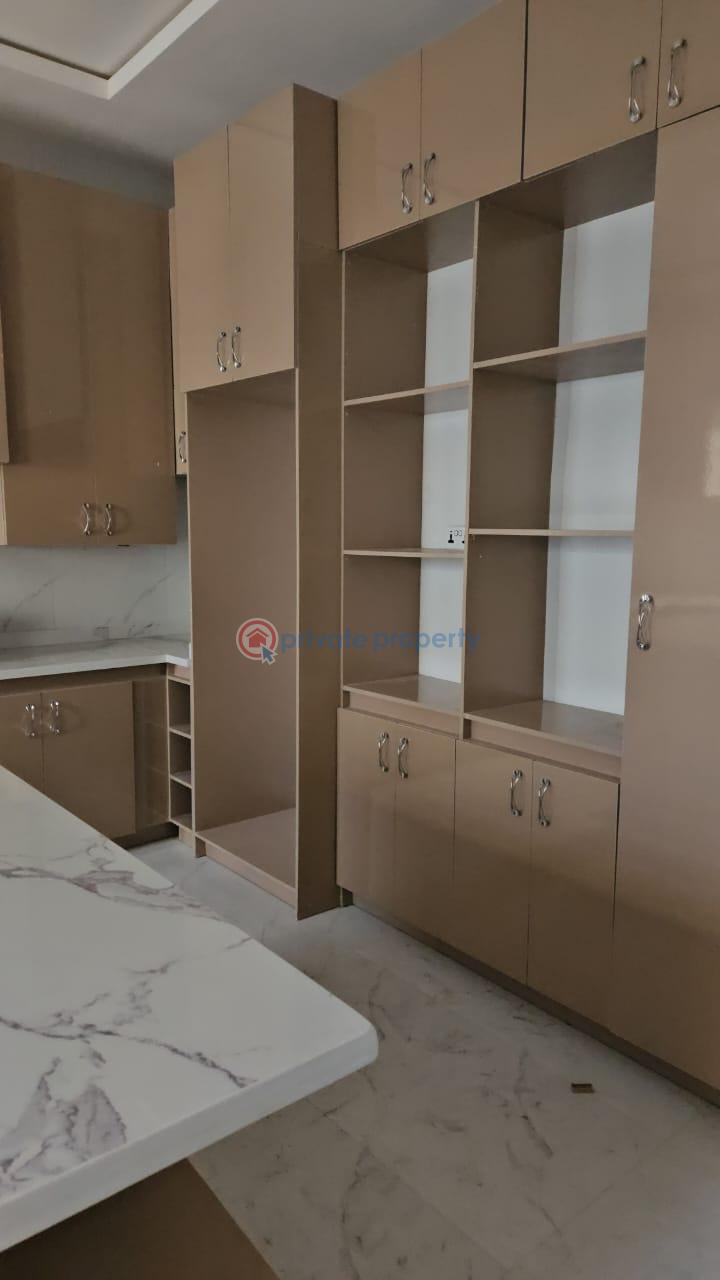 5 bedroom Detached Duplex For Sale Inside A Private Estate At Omole Phase 1, Ikeja Lagos - 7