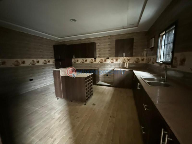 5 units of semi detached - 6 4 bedroom House For Sale Guzape Abuja Phase 1  - 6
