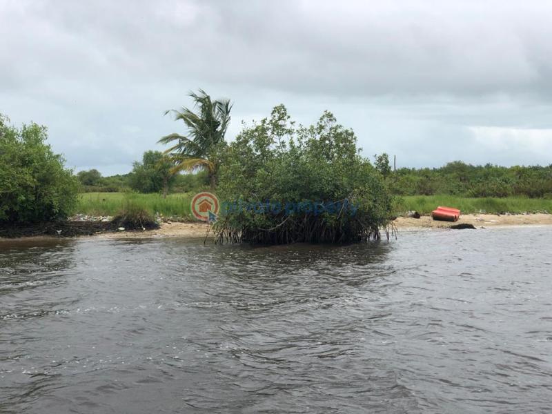 Land For Sale Ilashe, Opposite Navy Town, Kirikiri Snake Island Apapa Lagos - 3