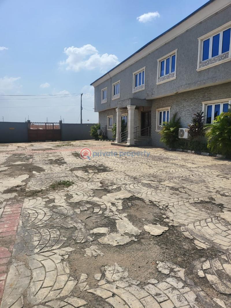 10 bedroom Hotel For Sale Agege Lagos - 2