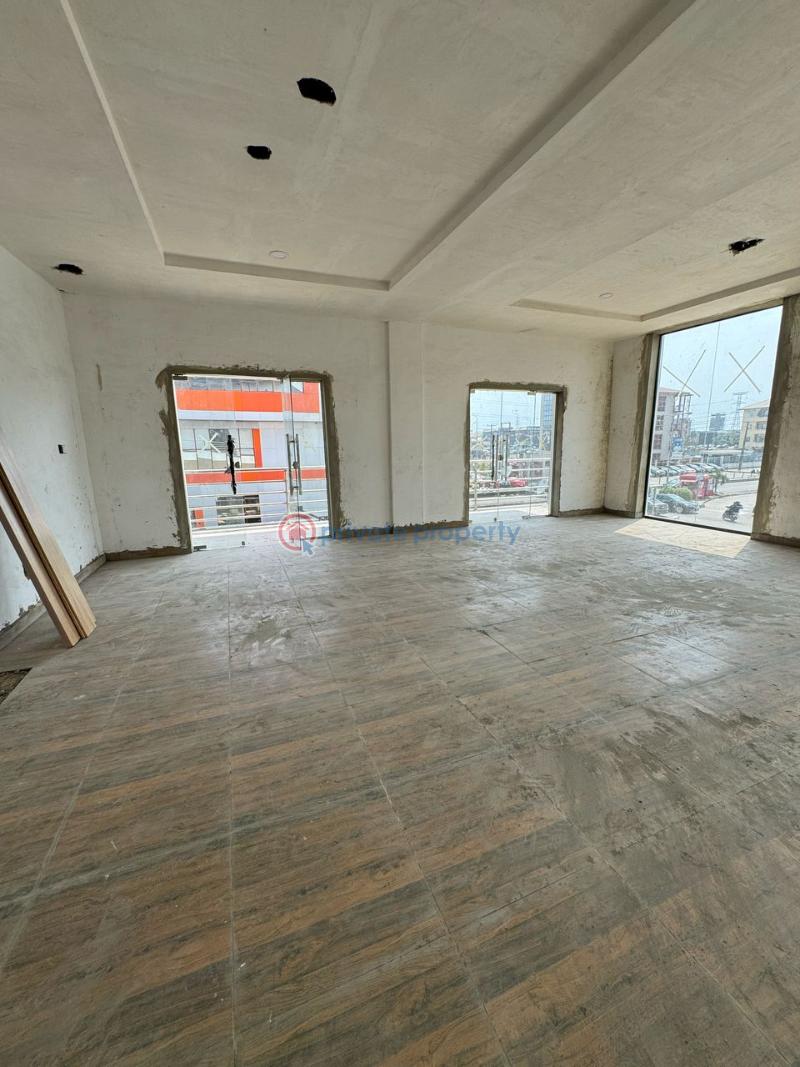 50 sqm front facing shop facing major road - 3 Shop For Rent Lekki Lagos - 3