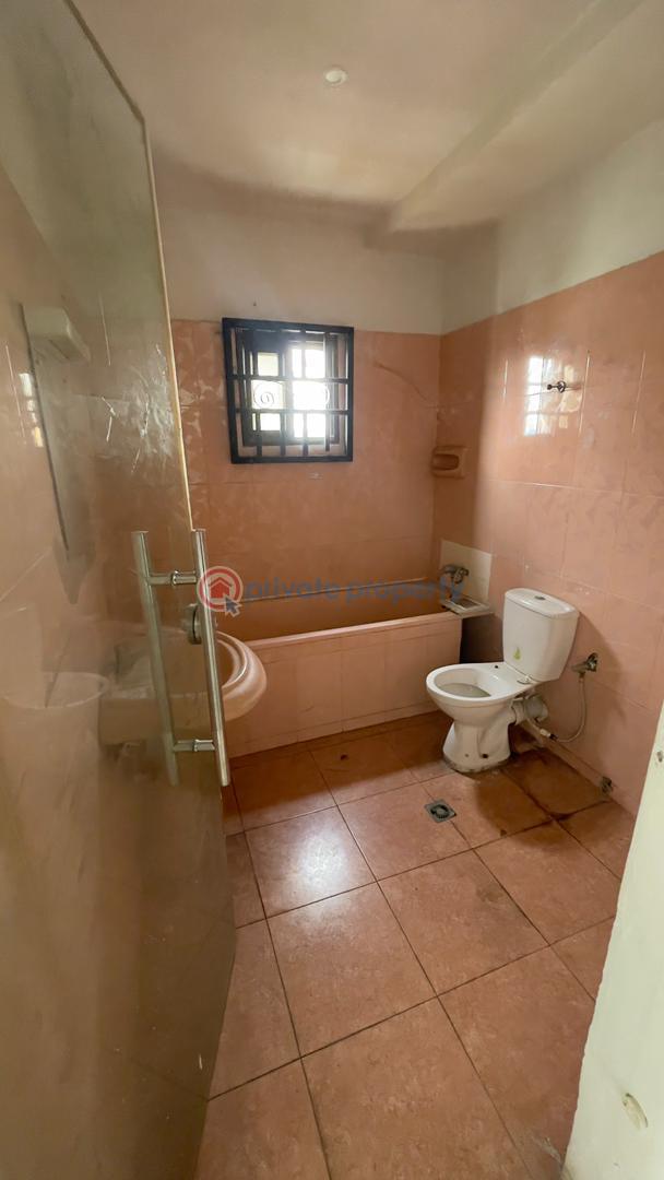Shop For Rent Lekki Phase 1 Lagos - 7