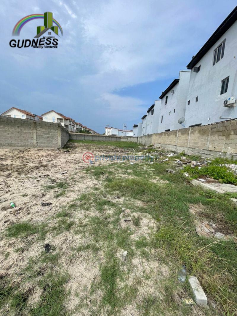 Residential Land For Sale Lekki Court, Orchid Road, Opposite Cooplag Garden Lekki Lagos - 0
