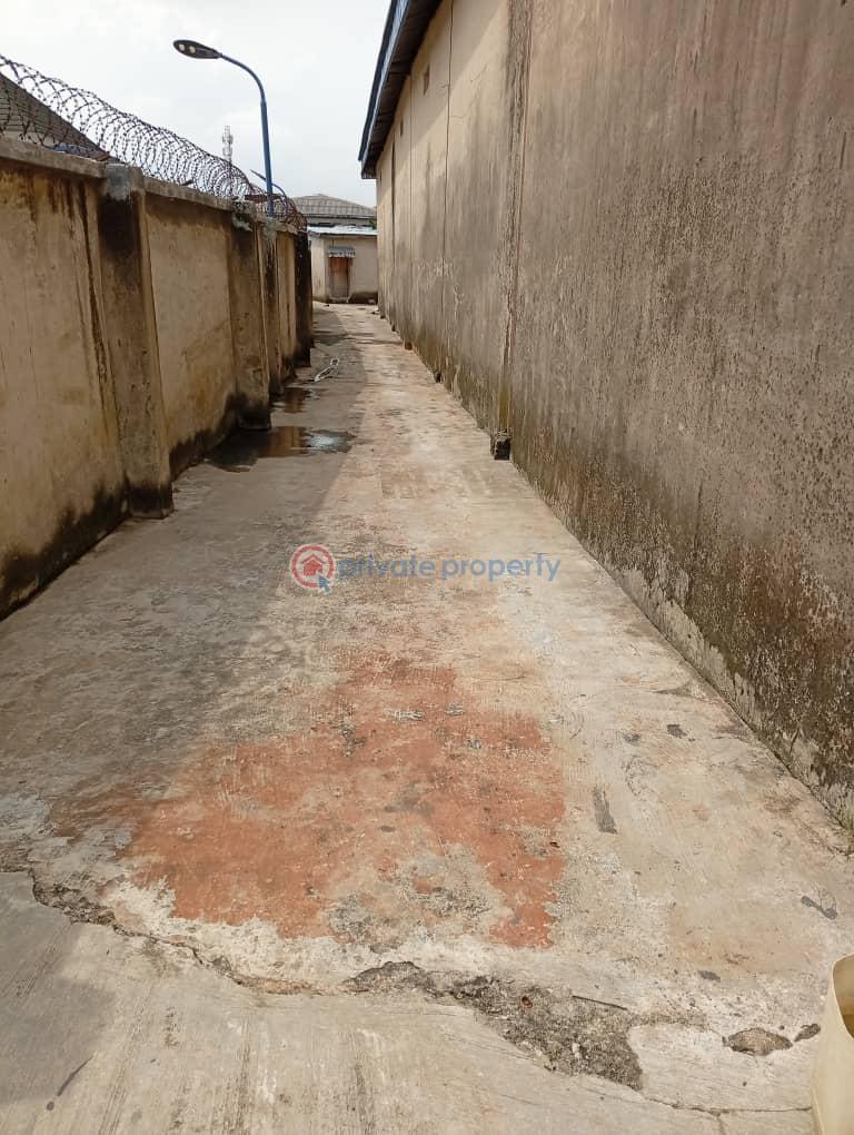Warehouse For Rent Lagos Ibadan Express Road Magboro Lagos Extension Ogun - 1