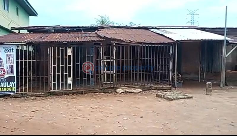 Mixed use Land For Sale Upper Sokponba Road After Oka Market, Benin City. Benin Edo - 0
