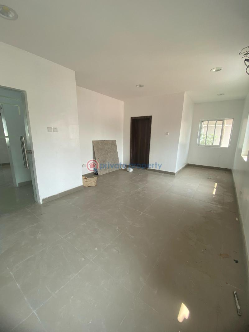 50sqm shop in a strategic environment - 3 Shop For Rent Lekki Phase 1 Lagos - 3