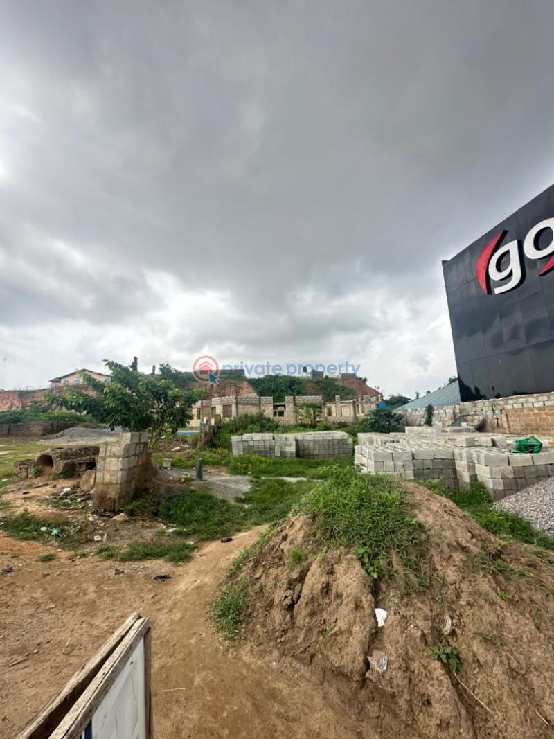 Land For Sale Location: Ologuneru Road, Just After Item 7(facing The Major Road) Ibadan Oyo - 2