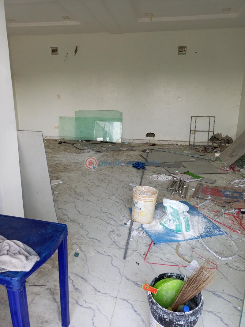 Mall/Complex/Plaza For Rent Facing Lekki Epe Expressway Ologolo Lekki Lagos - 0