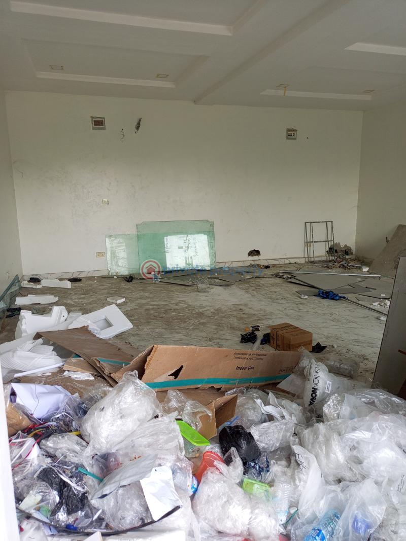 Mall/Complex/Plaza For Rent Facing Lekki Epe Expressway Ologolo Lekki Lagos - 2