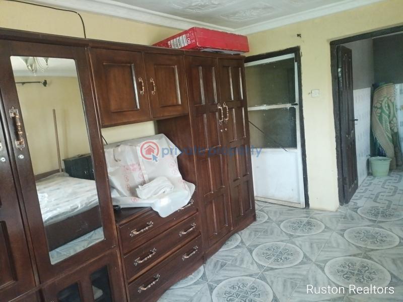 5 bedroom Bungalow For Sale Yawuri Area, Akobo Akobo Ibadan Oyo - 5