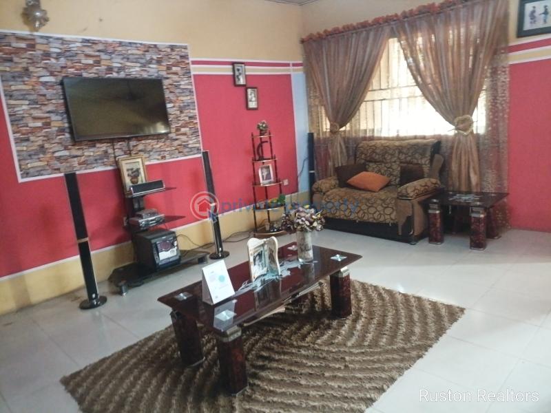 5 bedroom Bungalow For Sale Yawuri Area, Akobo Akobo Ibadan Oyo - 6
