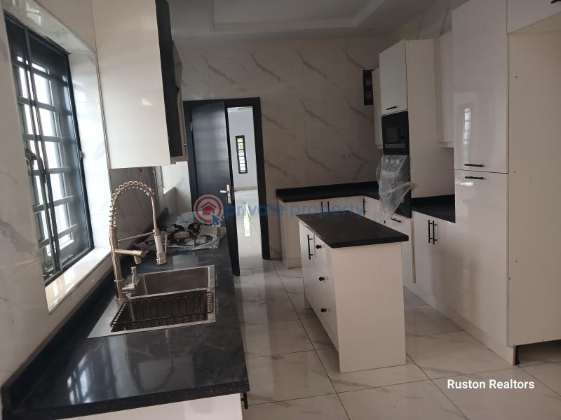 5 bedroom Detached Duplex For Sale Aerodrome, Gra Ibadan Oyo - 15