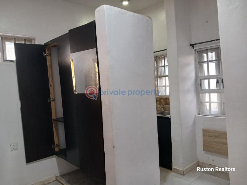 5 bedroom Detached Duplex For Sale Aerodrome, Gra Ibadan Oyo - 16