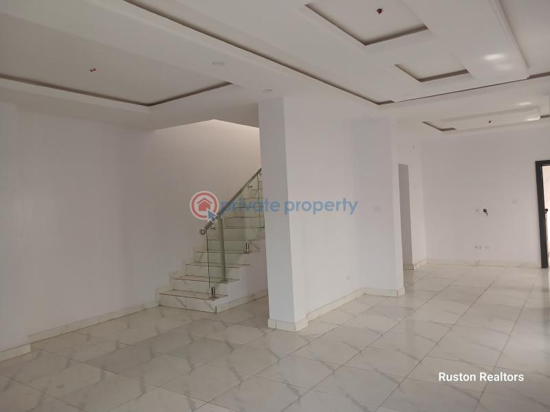 5 bedroom Detached Duplex For Sale Aerodrome, Gra Ibadan Oyo - 13
