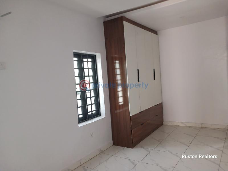 5 bedroom Detached Duplex For Sale Aerodrome, Gra Ibadan Oyo - 5