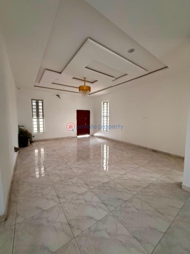 5 bedroom Detached Duplex For Sale Chevron Drive Lekki Lagos - 3